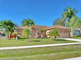 264 Castaways St - Photo 1