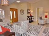 264 Castaways St - Photo 2