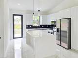 1411 Moore Ave - Photo 9