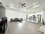 933 Oxford Ave - Photo 2