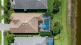 2077 Hamlin St - Photo 33
