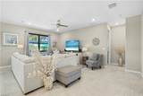 2077 Hamlin St - Photo 5