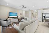 2077 Hamlin St - Photo 6