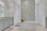 3028 Woodstock Ave - Photo 18