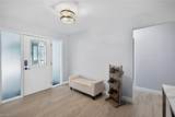 1688 Saint Clair Ave - Photo 15