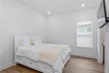 15743 Modena St - Photo 17