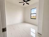 921 Martha Ave - Photo 15