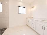 921 Martha Ave - Photo 16