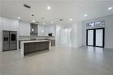 2806 Golden Gate Blvd - Photo 10