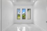 2840 Golden Gate Blvd - Photo 19
