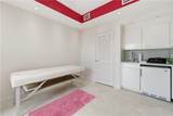 8665 Bay Colony Dr - Photo 32