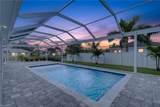 2929 6th Pl - Photo 2