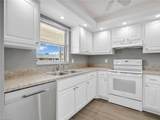 300 Valley Stream Dr - Photo 18