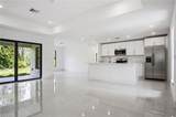 739 Fullerton Ave - Photo 14