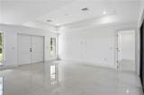 739 Fullerton Ave - Photo 16