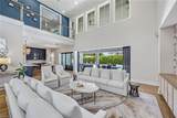 692 Banyan Blvd - Photo 3