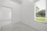 840 Carpenter St - Photo 18