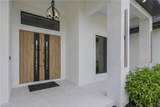634 19th St - Photo 2