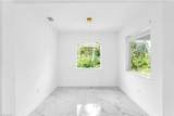 578 Woodview Dr - Photo 11