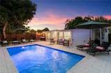 2160 Holiday Ln - Photo 23