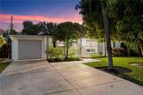 2160 Holiday Ln - Photo 31
