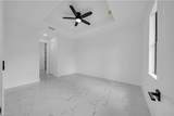1003 Elgin St - Photo 16