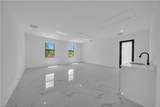 1003 Elgin St - Photo 32