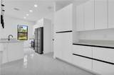 748 Colyer St - Photo 3
