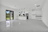748 Colyer St - Photo 8