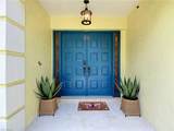 812 102nd Ave - Photo 2