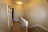 1056 Hampton Cir - Photo 10