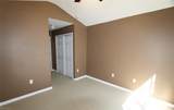 1056 Hampton Cir - Photo 8
