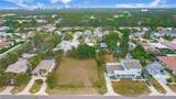 713 109th Ave - Photo 1