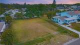 713 109th Ave - Photo 18