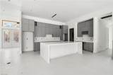 721 Golden Gate Blvd - Photo 16
