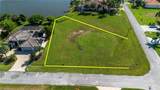 17994 Bluewater Dr - Photo 2