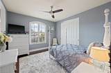 3082 Hudson Ter - Photo 29