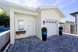 3060 Woodside Ave - Photo 33