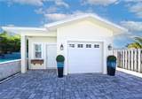 3060 Woodside Ave - Photo 34