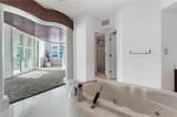 1070 Collier Blvd - Photo 31