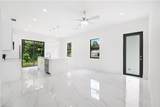 1127 Rachel St - Photo 4