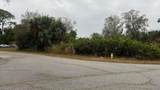 13901 Nassau Dr - Photo 2