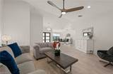2307 Queens Way - Photo 4