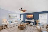 1229 Skyline Dr - Photo 6