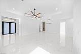 626 Beach Ave - Photo 4