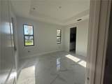 3628 10TH AVE NE - Photo 7