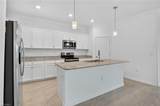 2126 Hamlin St - Photo 13