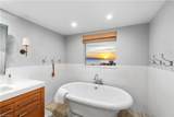 8473 Bay Colony Dr - Photo 31