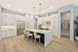 933 11th St - Photo 3