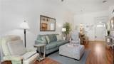 7805 Woodbrook Cir - Photo 13
